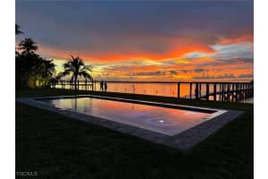 4369 Cypress Ln, Fort Myers