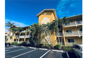 10010 Maddox Ln 318, Bonita Springs