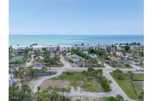 2950 W Gulf Dr, Sanibel