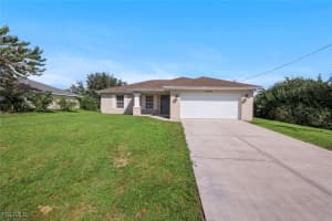 2806 22nd St W, Lehigh Acres