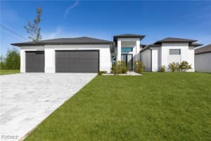 1517 Sw 28th Ter, Cape Coral
