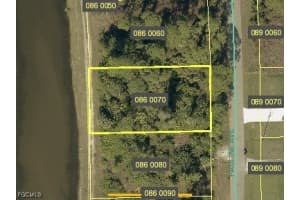 422 Pauline Ave, Lehigh Acres