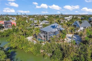2449 Harbour Ln, Sanibel