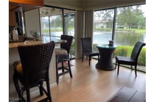 5650 Trailwinds Dr 111, Fort Myers