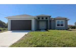 1011 Cedartree Ave, Lehigh Acres