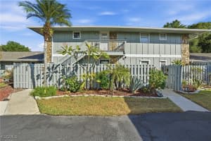 4251 Island Cir 7, Fort Myers