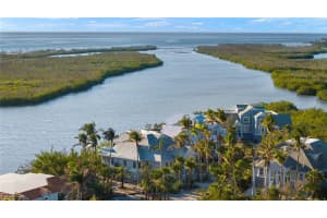 5423 Shearwater Dr, Sanibel