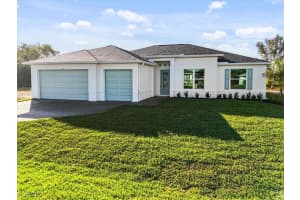 230 Sw 31st Ter, Cape Coral
