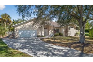 19369 Pine Glen Dr, Fort Myers