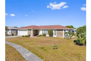 6944 Essex Dr, Fort Myers