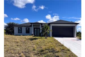 735 Worth Ave, Lehigh Acres