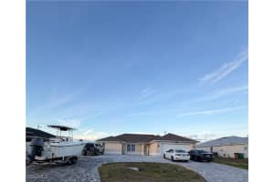 1421 Ne 9th Ter, Cape Coral