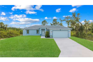 3117 64th St W, Lehigh Acres