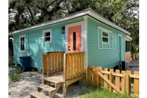 784 Oak St, Fort Myers Beach