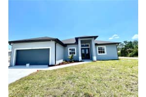 575 Summit Ave S, Lehigh Acres