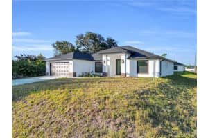 2900 3rd St Sw, Lehigh Acres