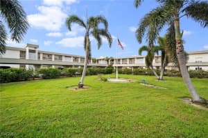 6102 Augusta Dr 302, Fort Myers