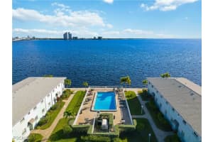 3326 N Key Dr 7, North Fort Myers