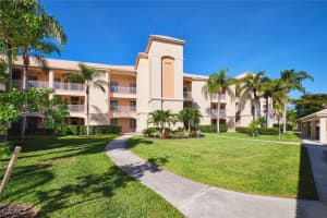 17040 Willowcrest Way 108, Fort Myers