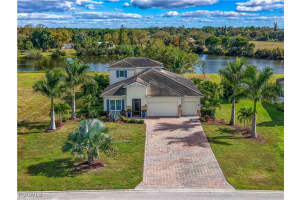 2070 Hickeys Creekside Dr, Alva 2070 Hickeys Creekside Dr, Alva