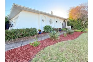 4047 Country Club Blvd, Cape Coral