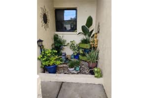 8805 Lateen Ln 105, Fort Myers