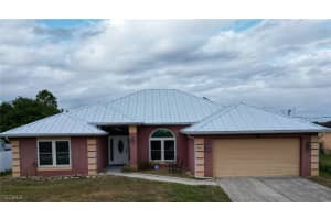 436 Willowbrook Dr, Lehigh Acres