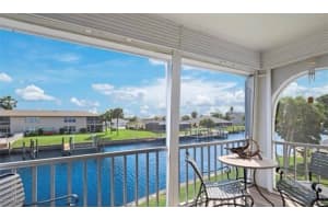 4541 Se 5th Pl 207, Cape Coral