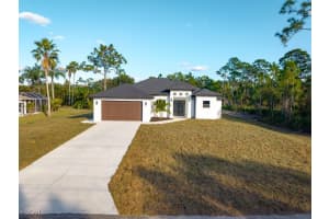 916 Jefferson Ave, Lehigh Acres
