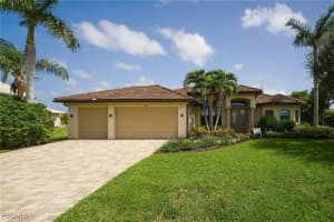 1721 Sw 41st St, Cape Coral