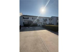 7035 Cedarhurst Dr 12a, Fort Myers