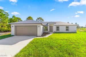 571 Flamingo Ave, Lehigh Acres