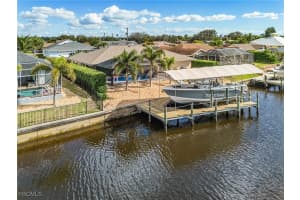 1102 Se 21st Ave, Cape Coral