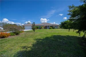 18110 Traverse Dr, Alva 18110 Traverse Dr, Alva