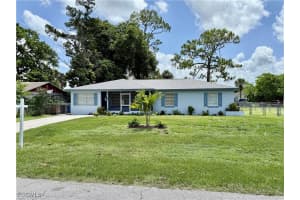 314 Vermont Way, Lehigh Acres