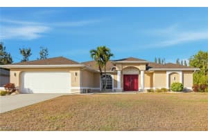 425 Ne 19th Ter, Cape Coral