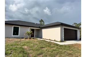 3017 37th St W, Lehigh Acres