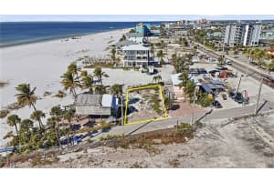 67 Miramar St, Fort Myers Beach
