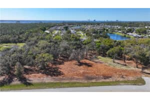 16440 Daughtreys Creek Rd, North Fort Myers