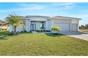 104 Ne 6th St, Cape Coral