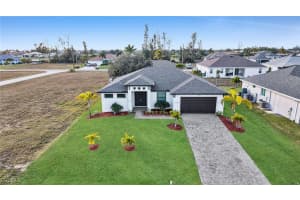 1704 Nw 38th Ave, Cape Coral