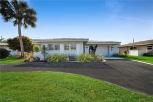 616 El Dorado Pkwy E, Cape Coral