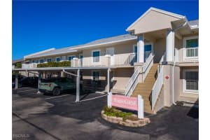 1427 Sw 47th Ter 102, Cape Coral