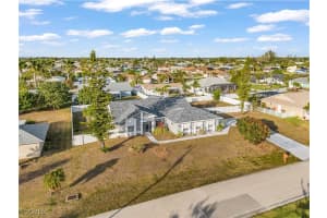 211 Sw 47th St, Cape Coral