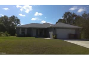 2617 53rd St W, Lehigh Acres
