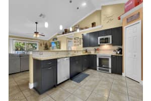 621 Nw 28th Ter, Cape Coral