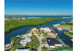 111 Montrose Dr, Fort Myers