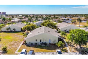 1518 Sw Courtyards Ln 199, Cape Coral