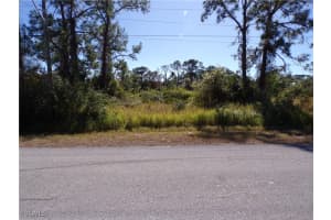 763 Longbow Ln, Lehigh Acres