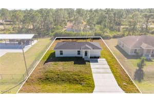 1064 Bells St E, Lehigh Acres